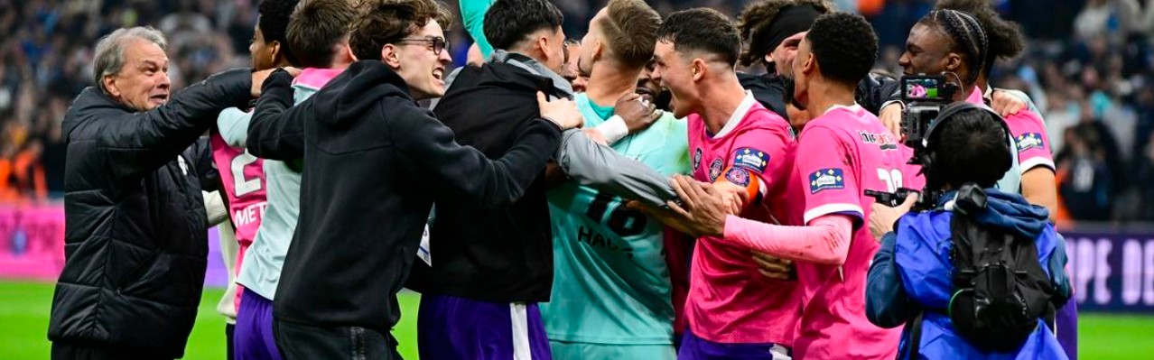 世界杯客户端-5-6！1-2！疯狂一夜，马赛爆冷出局，曼联被绝杀，皇家社会进决赛