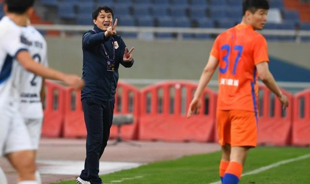 世界杯官网-双杀恩师泰山小胜和谐收场 连破武汉成对手苦主