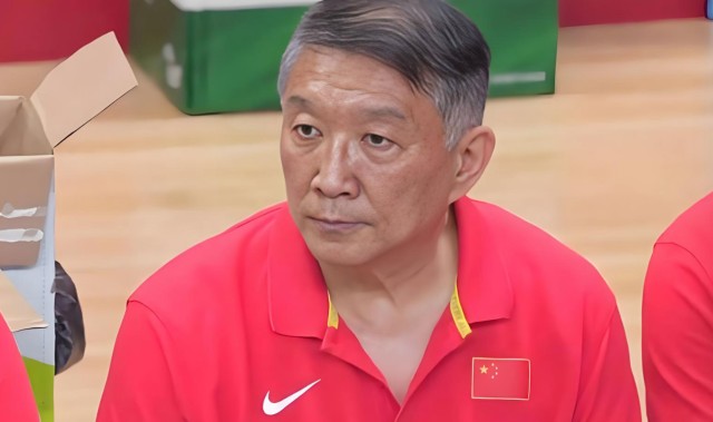 世界杯官方平台-退步太大！女篮顶级锋线球员，首发打了8分钟，被宫鲁鸣弃用