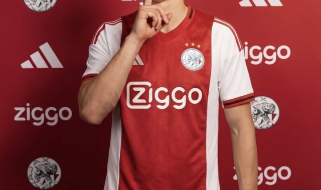 世界杯官方平台-合同今夏到期！天空：贾府想永久签津琴科，或付阿森纳较低转会费